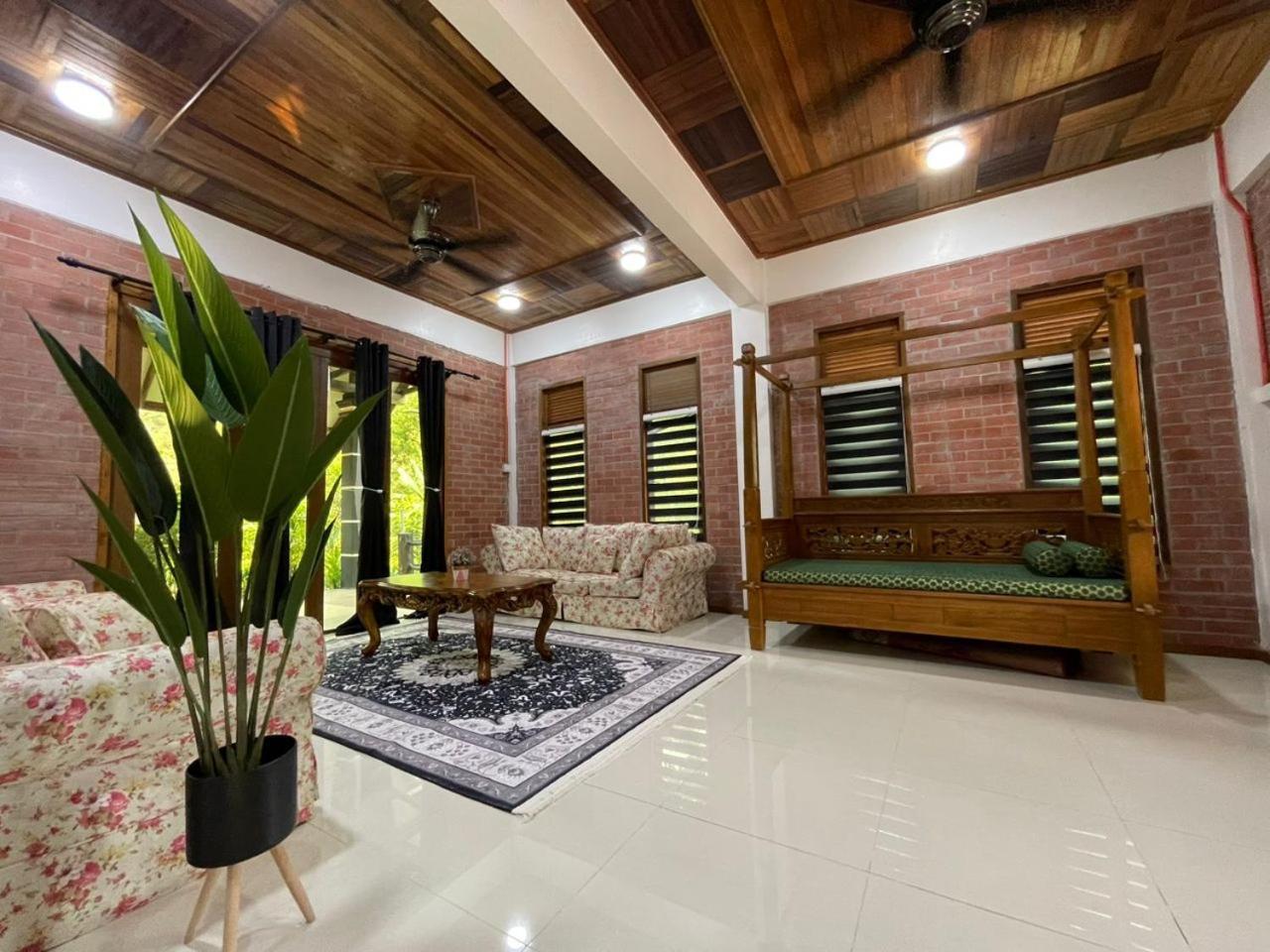Dr Dusun Hotel Hulu Langat Exterior photo