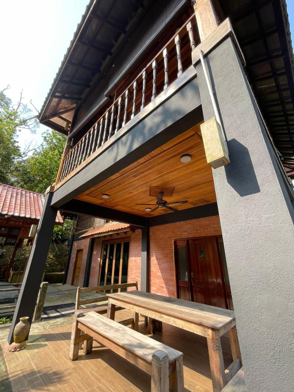 Dr Dusun Hotel Hulu Langat Exterior photo