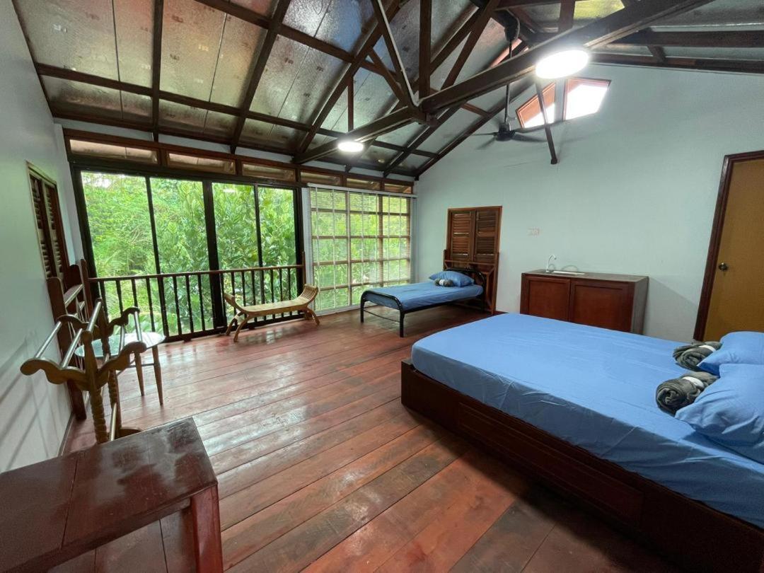 Dr Dusun Hotel Hulu Langat Exterior photo
