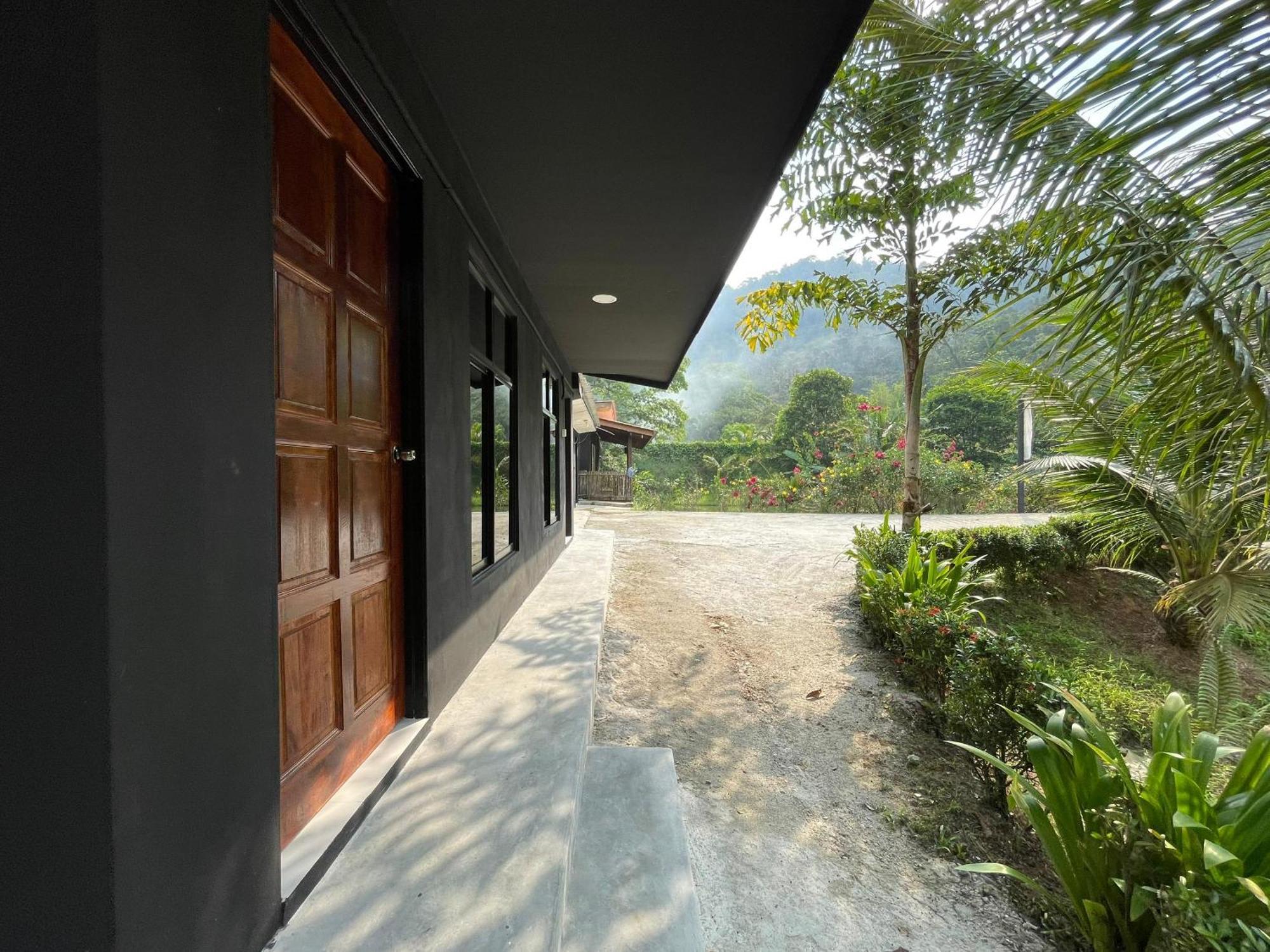 Dr Dusun Hotel Hulu Langat Exterior photo